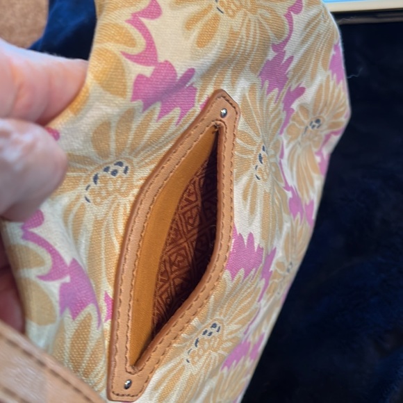 RELIC CROSSBODY BAG - Picture 6 of 10